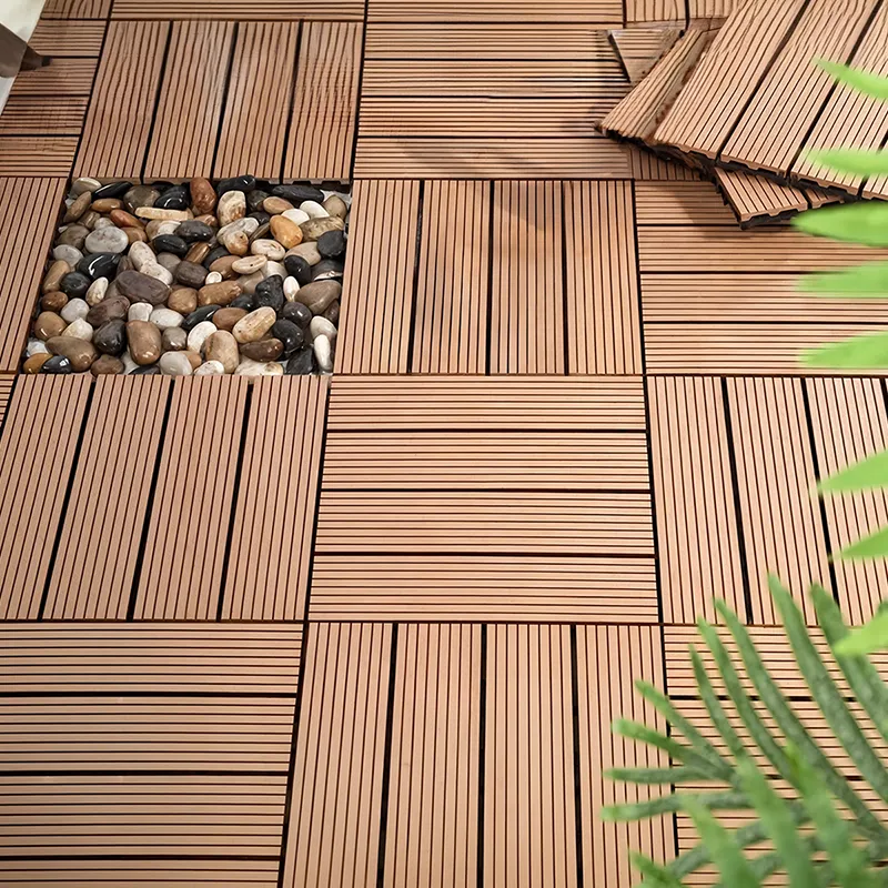Tarima exterior Tecnológica Losetas Roble Capuccino 30X30 ArquiTech