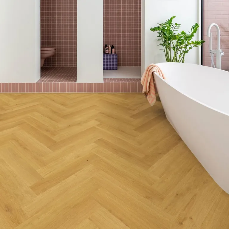 Roble Comino Impressive Desing