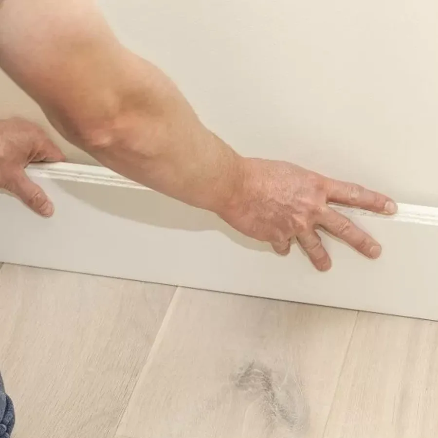Obras accesorios  Instalación de Rodapie sin emplastecido de PVC macizo -12cm
