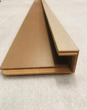 Obras accesorios  GRLevel Formacion Peldaño Canto Volado Laminado Madera