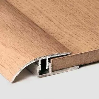 Obras accesorios  G_Perfil_Arqu_luz de Transición Aluminio 2500 a Juego con la Tarima