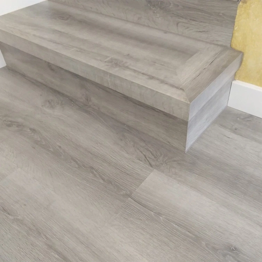 Obras accesorios Instalación Remate especial para Escalera
