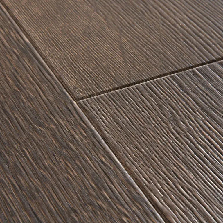 Tarimas Laminada Roble Desierto Marrón Oscuro cepillado