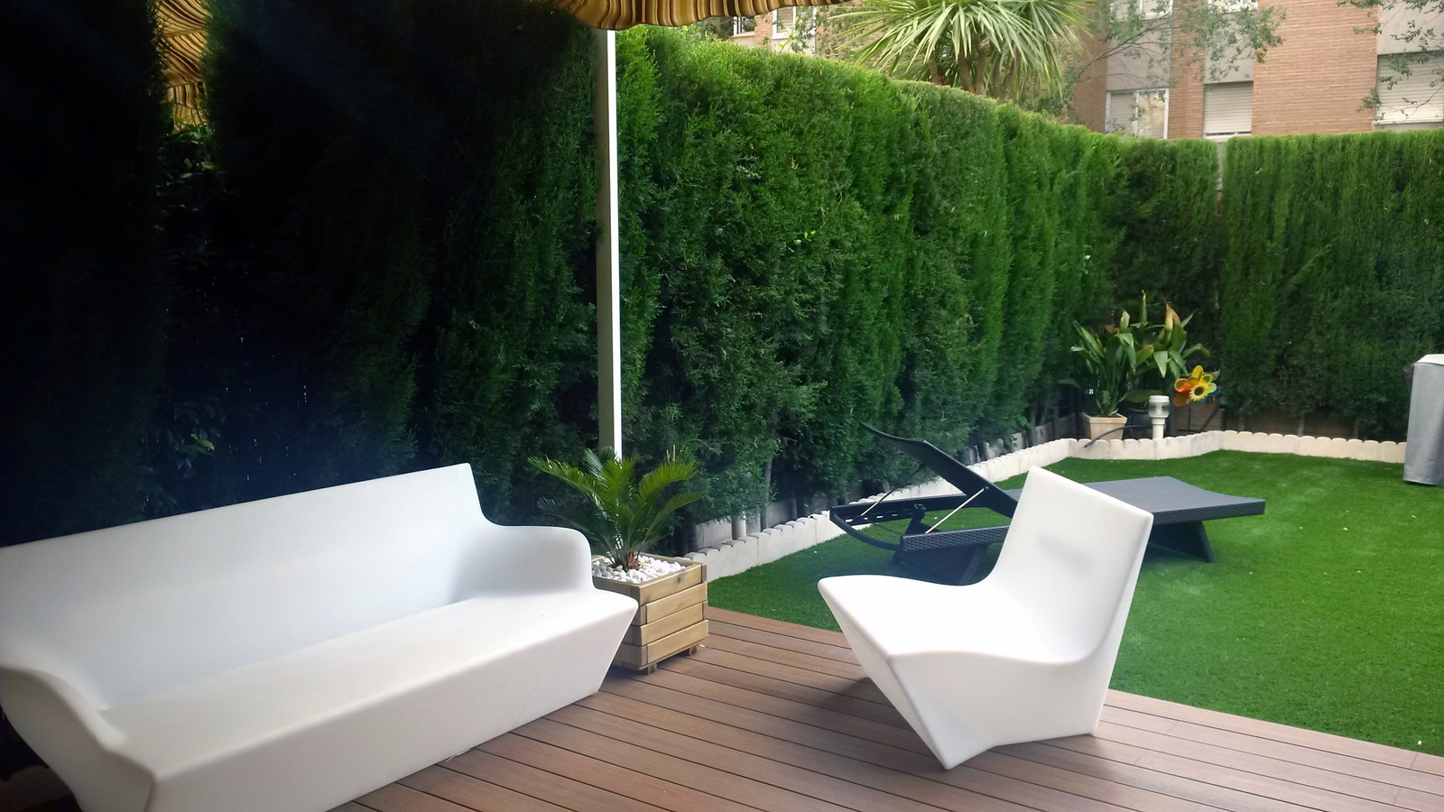 Jardin pergola3 Madrid — Tarima exterior Madrid, Pavimentos Arquiservi
