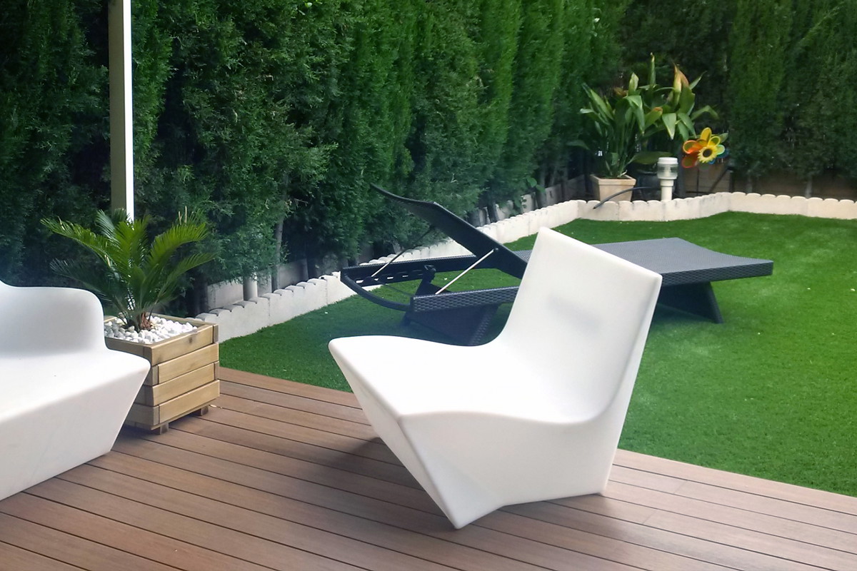 Jardin tarimaycesped1 Madrid — Tarima exterior Madrid, Pavimentos Arquiservi