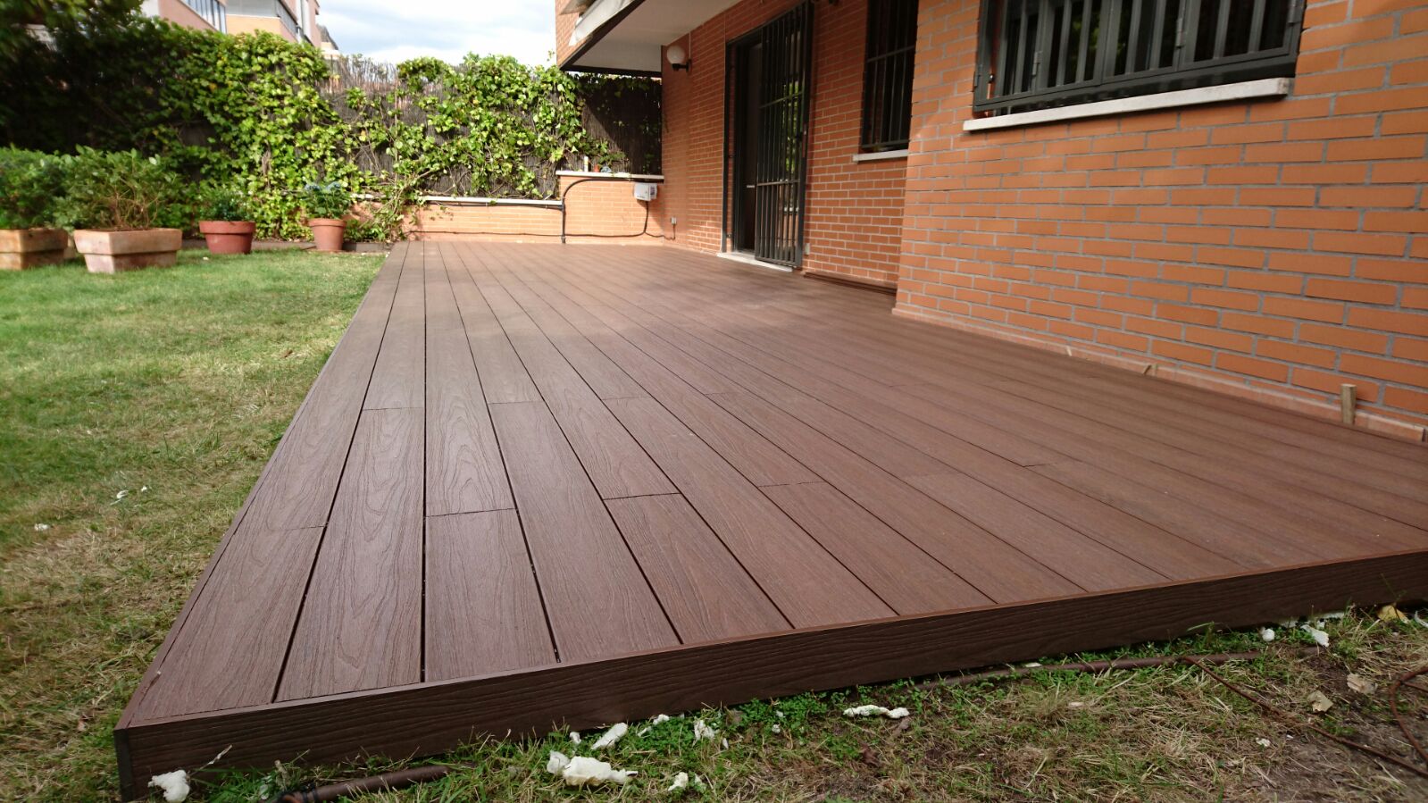 Porche jardin1 Rivas — Tarima exterior Madrid, Pavimentos Arquiservi