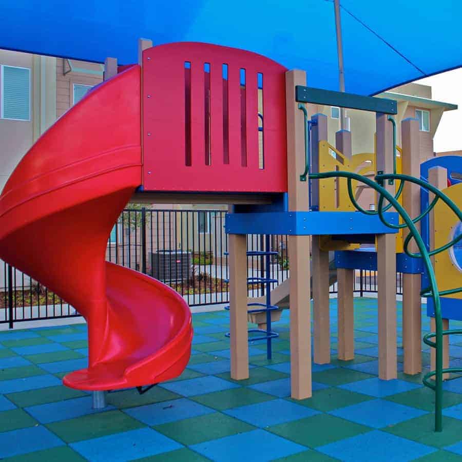 Suelo de Caucho Parques Infantiles y zonas de Ocio